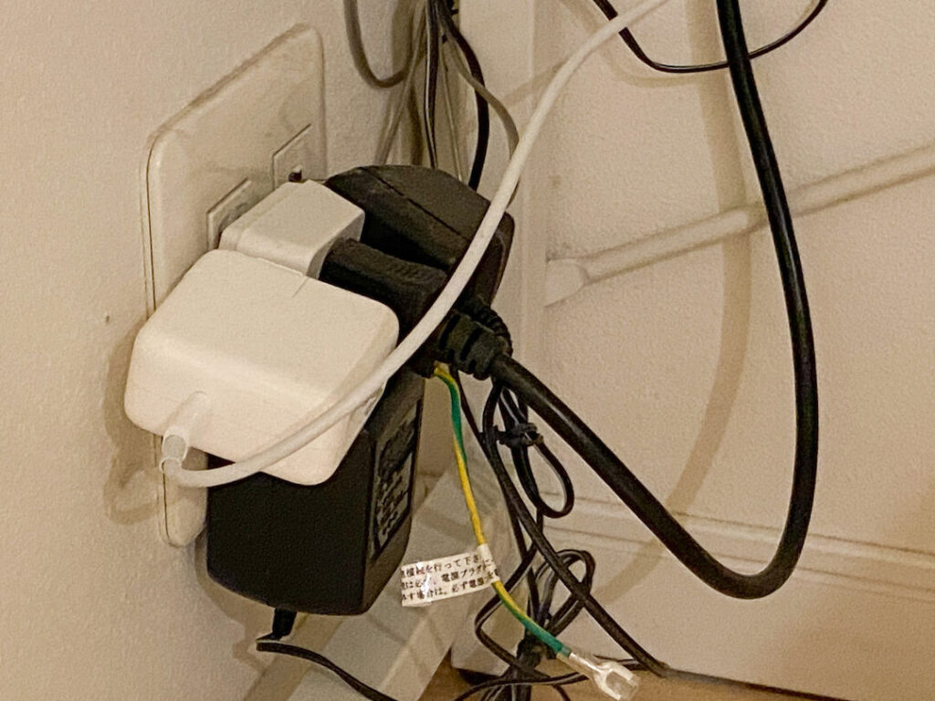 e382b3e383b3e382bbe383b3e38388e58f8ee7b48de382a2e382a4e38387e382a2e4b880e8a6a7e381a8e5ae9fe8b7b5e696b9e6b395 コンセント収納アイデア一覧と実践方法